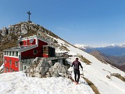 Sulle nevi primaverili del RESEGONE ad anello da Fuipiano-8apr24- FOTOGALLERY